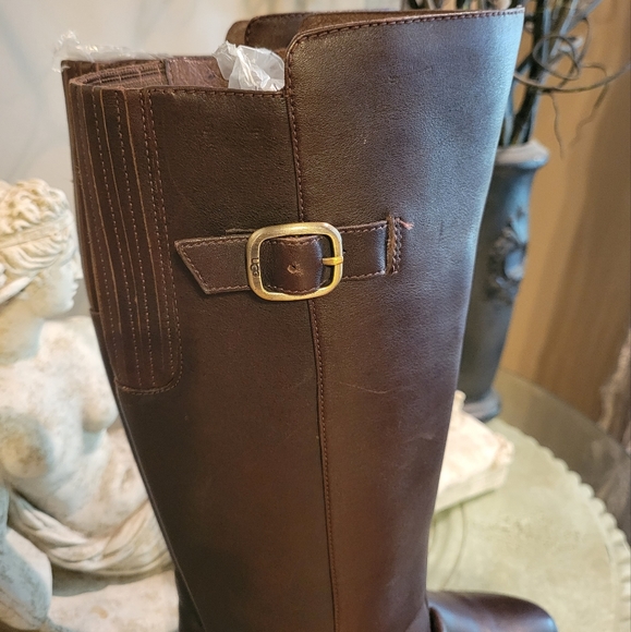 Ugg Australia Beryl Leather Riding Boots s/n 1005920 #387 - Picture 17 of 17